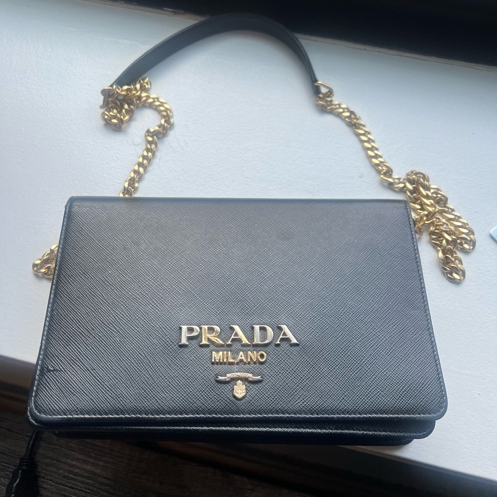 PRADA
Brand-plaque mini Saffiano-leather cross-body bag - Picture 2 of 12